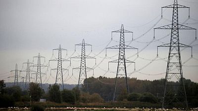 Reino Unido limita los precios de la electricidad y el gas para las empresas