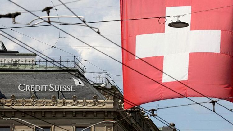 EXCLUSIVA-Credit Suisse sondea a los inversores sobre un aumento de capital -fuentes