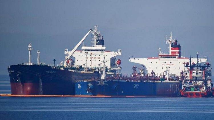 Irán liberará a la tripulación de dos petroleros griegos retenidos -sindicato