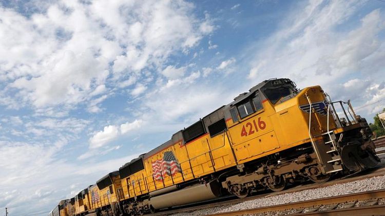 EEUU organiza conversaciones con sindicatos para evitar un paro de ferrocarriles