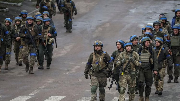بريطانيا: أوكرانيا تواصل إحكام قبضتها على المناطق المحررة في خاركيف