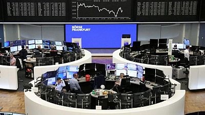 Las bolsas europeas amplían sus pérdidas por advertencias de desaceleración