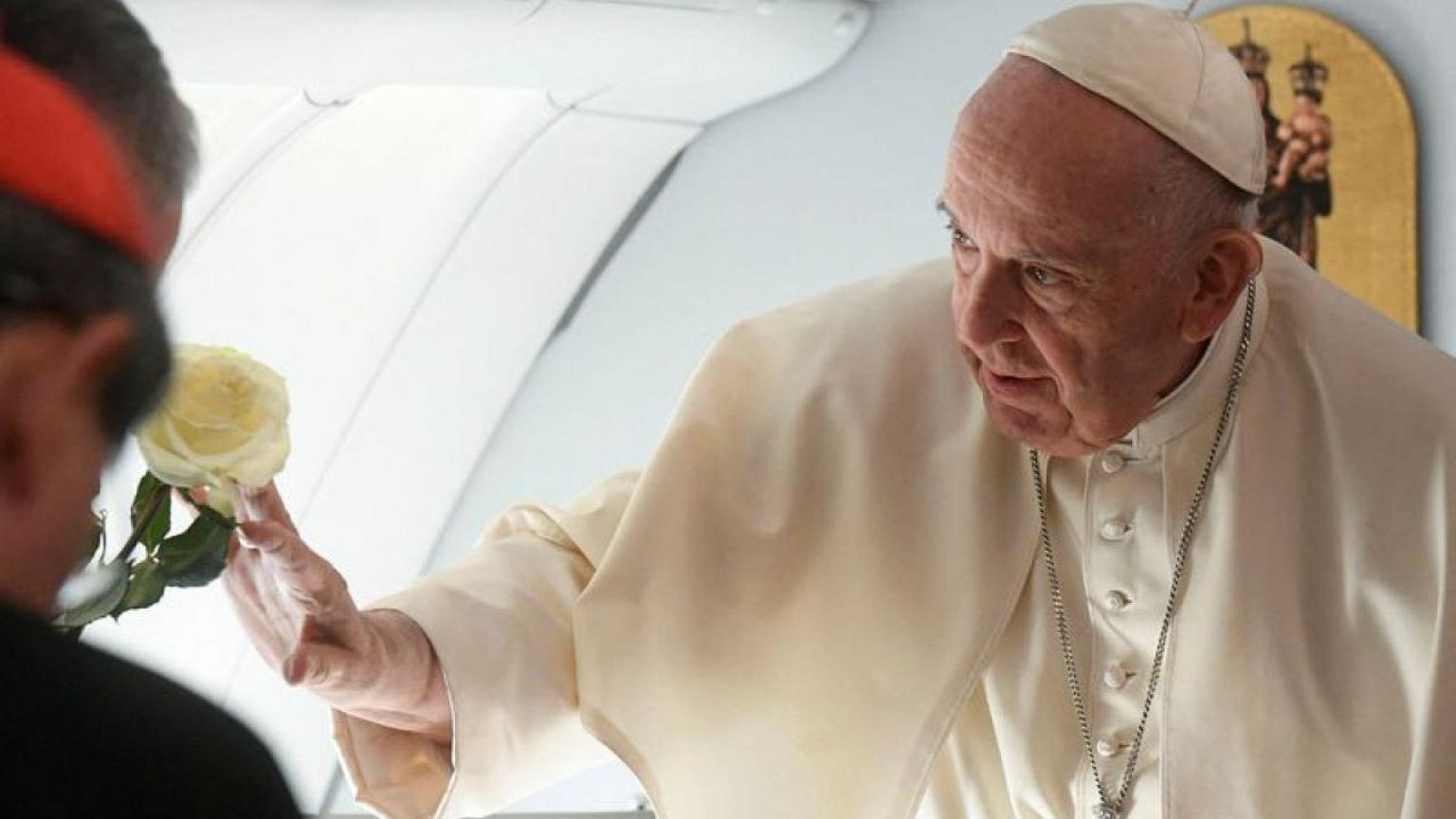 El Papa dice que suministrar armas a Ucrania para la autodefensa es moralmente aceptable