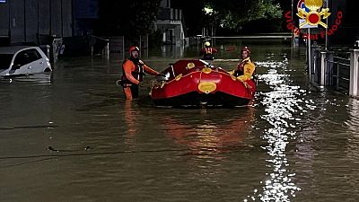 Al menos siete muertos por las inundaciones en la región italiana de Las Marcas -medios