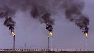 Exportaciones de petróleo vuelven a la normalidad tras un derrame en terminal iraquí de Basora