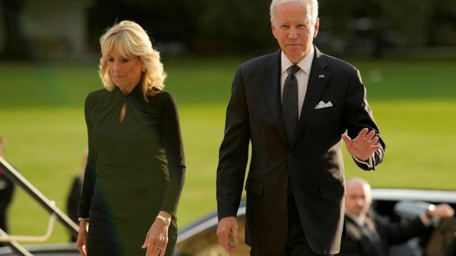 Biden dice que el ejército de EEUU defendería Taiwán en caso de una invasión china