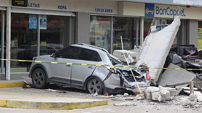 ارتفاع ضحايا زلزال قوي هز المكسيك الاثنين إلى قتيلين على الأقل