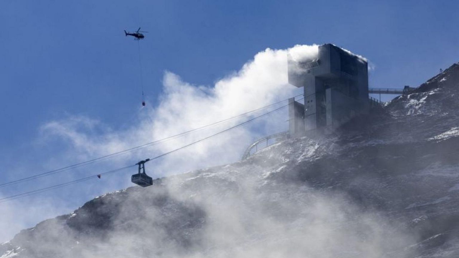 Fire breaks out at mountaintop restaurant in Swiss Alps