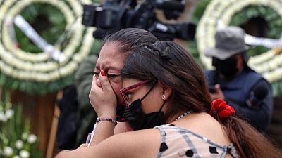 "Parece una maldición": fuerte sismo remece México en aniversario de fatídicos terremotos