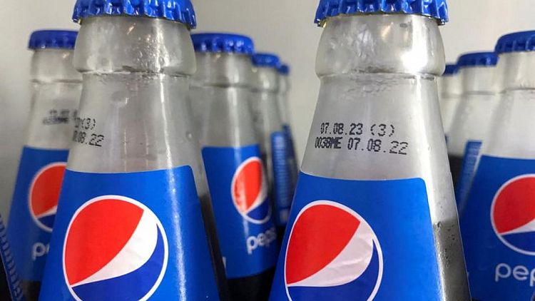 EXCLUSIVA-PepsiCo pone fin a la producción de Pepsi y 7UP en Rusia meses después de prometer su cese