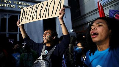 Las democracias de América Latina afrontan alta tensión antes de elecciones