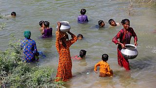 الأمراض المعدية في باكستان بعد الفيضانات ربما "تخرج عن السيطرة"