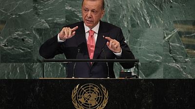 أردوغان يقول إنه تلقى ردود فعل "إيجابية" من عضوين بمجلس الشيوخ الأمريكي بشأن طائرات إف-16