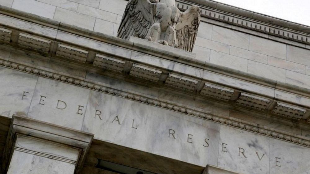 La Federal Reserve si sta preparando per un importante aumento dei tassi mentre le acque si fanno difficili per le banche centrali del mondo
