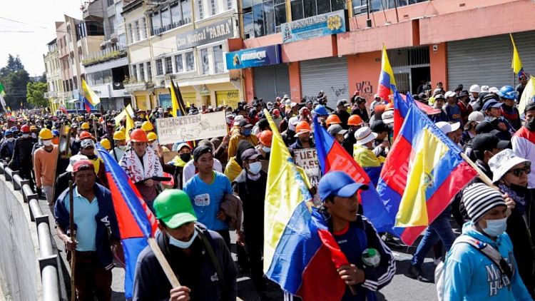 Sindicatos Ecuador exigen pago de deuda a la seguridad social