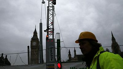 Reino Unido levanta la prohibición del "fracking" para obtener gas de esquisto