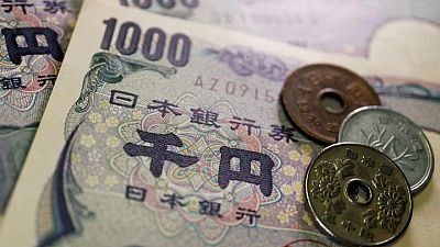 El yen se dispara tras la primera intervención de Japón desde 1998