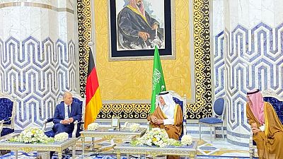 El alemán Scholz busca profundizar en la asociación energética con Arabia Saudita