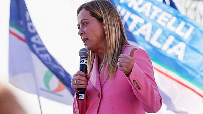 Meloni se perfila como primera ministra en elecciones en Italia