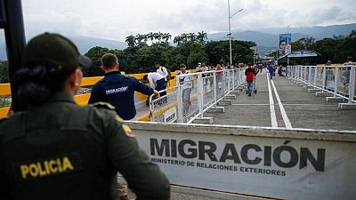 Venezuela y Colombia reabren sus fronteras para el transporte de carga