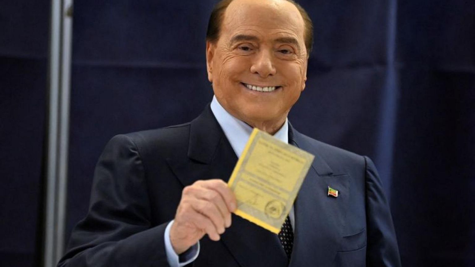 Berlusconi bounces back with return to Italy's parliament
