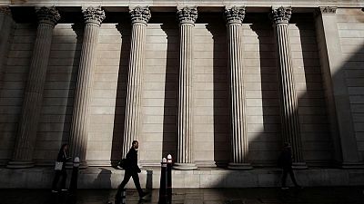 El Banco de Inglaterra iniciará la compra ilimitada de bonos para estabilizar el mercado