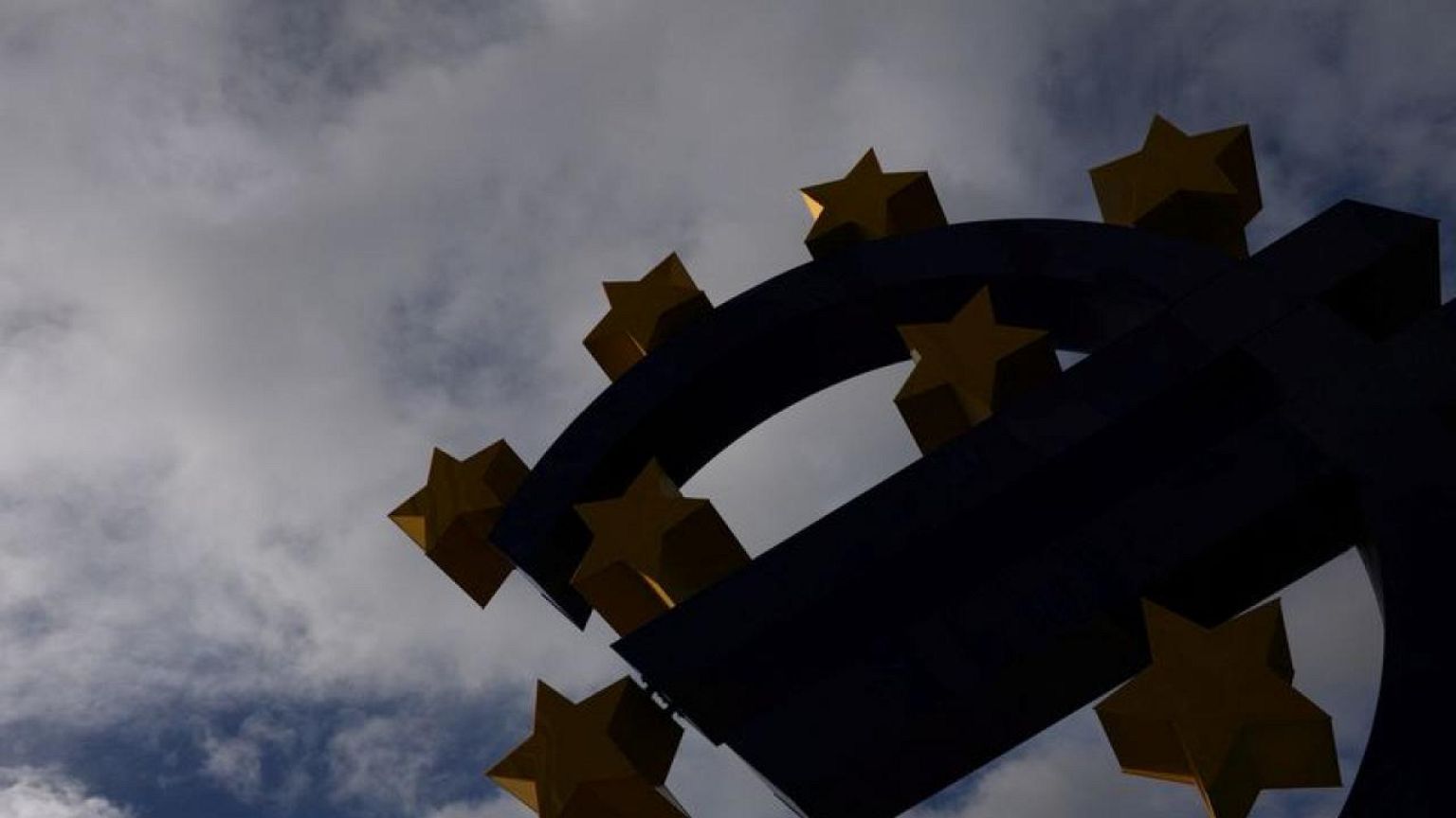Euro sculpture in Frankfurt rescued by crypto firm