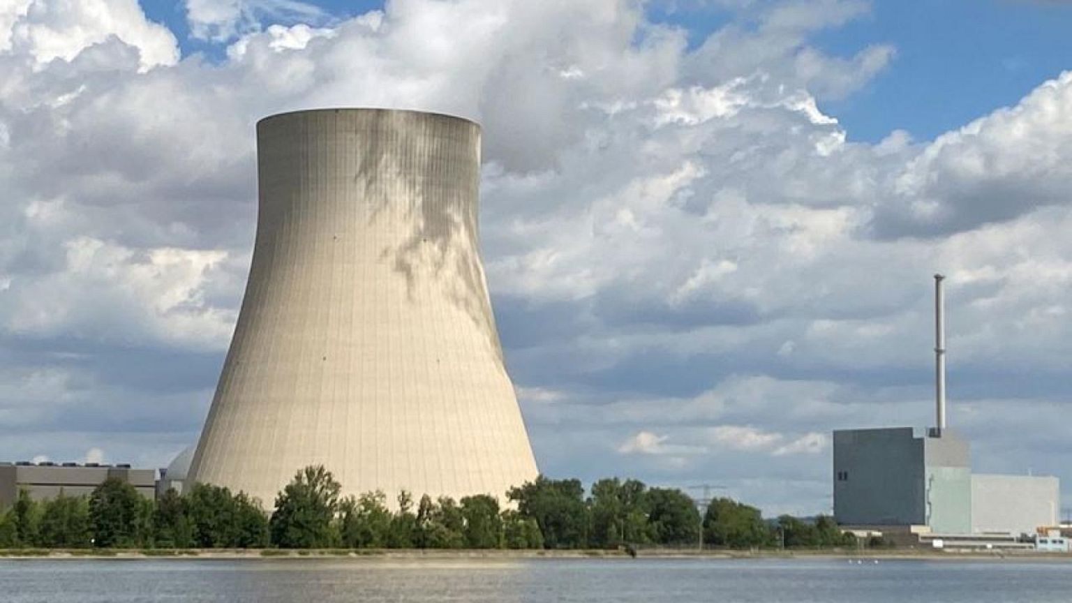 E.ON's Isar 2 reactor can run until March 2023 after one-week maintenance