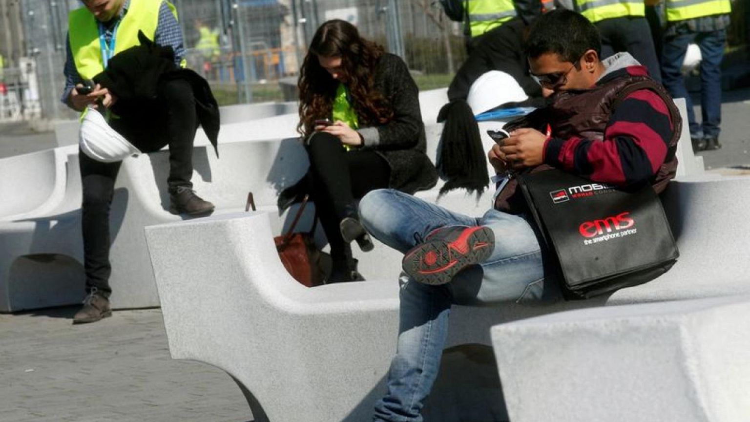 Europa se prepara para posibles apagones de las redes móviles -fuentes