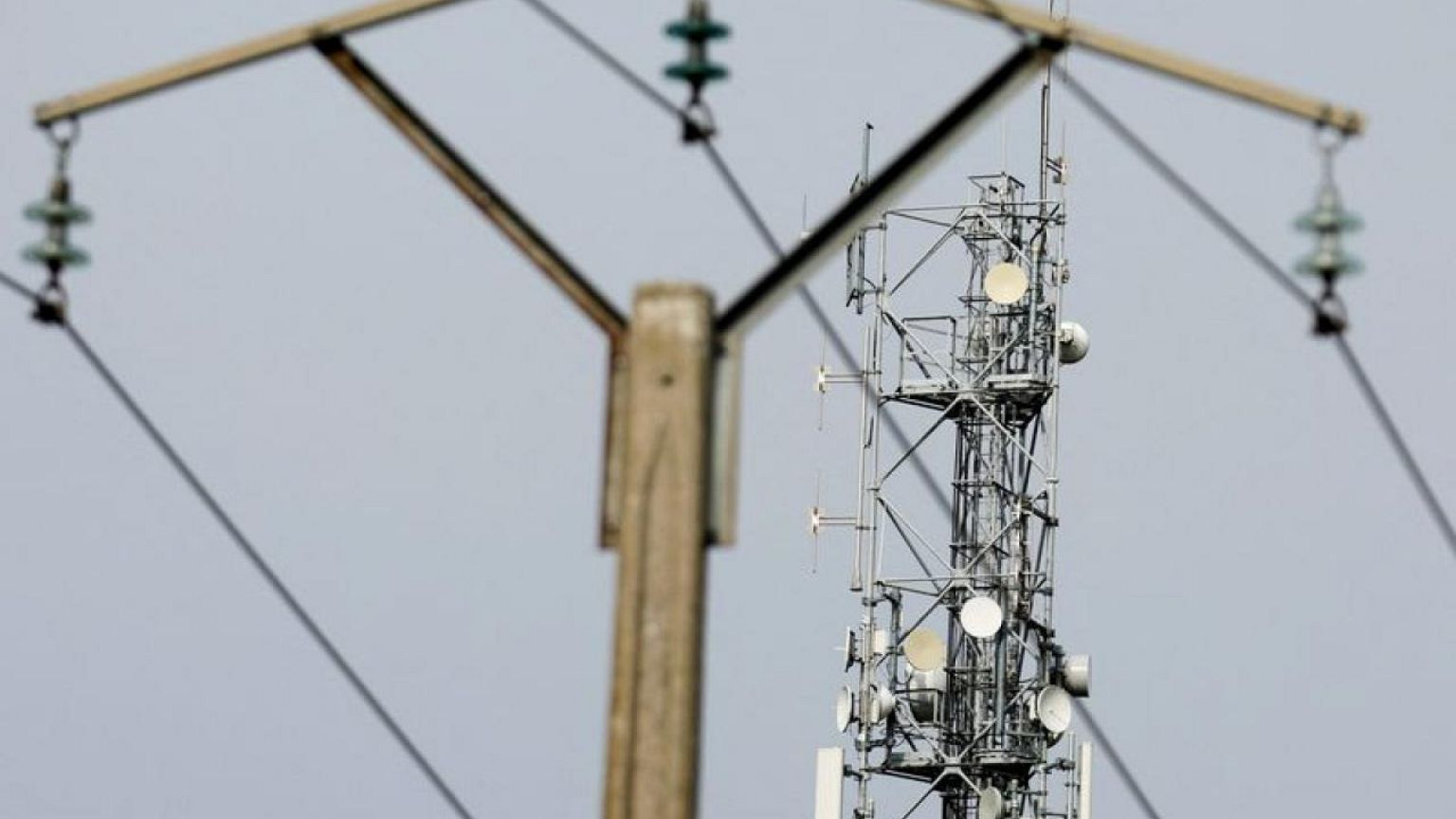 Exclusive-Europe braces for mobile network blackouts - sources
