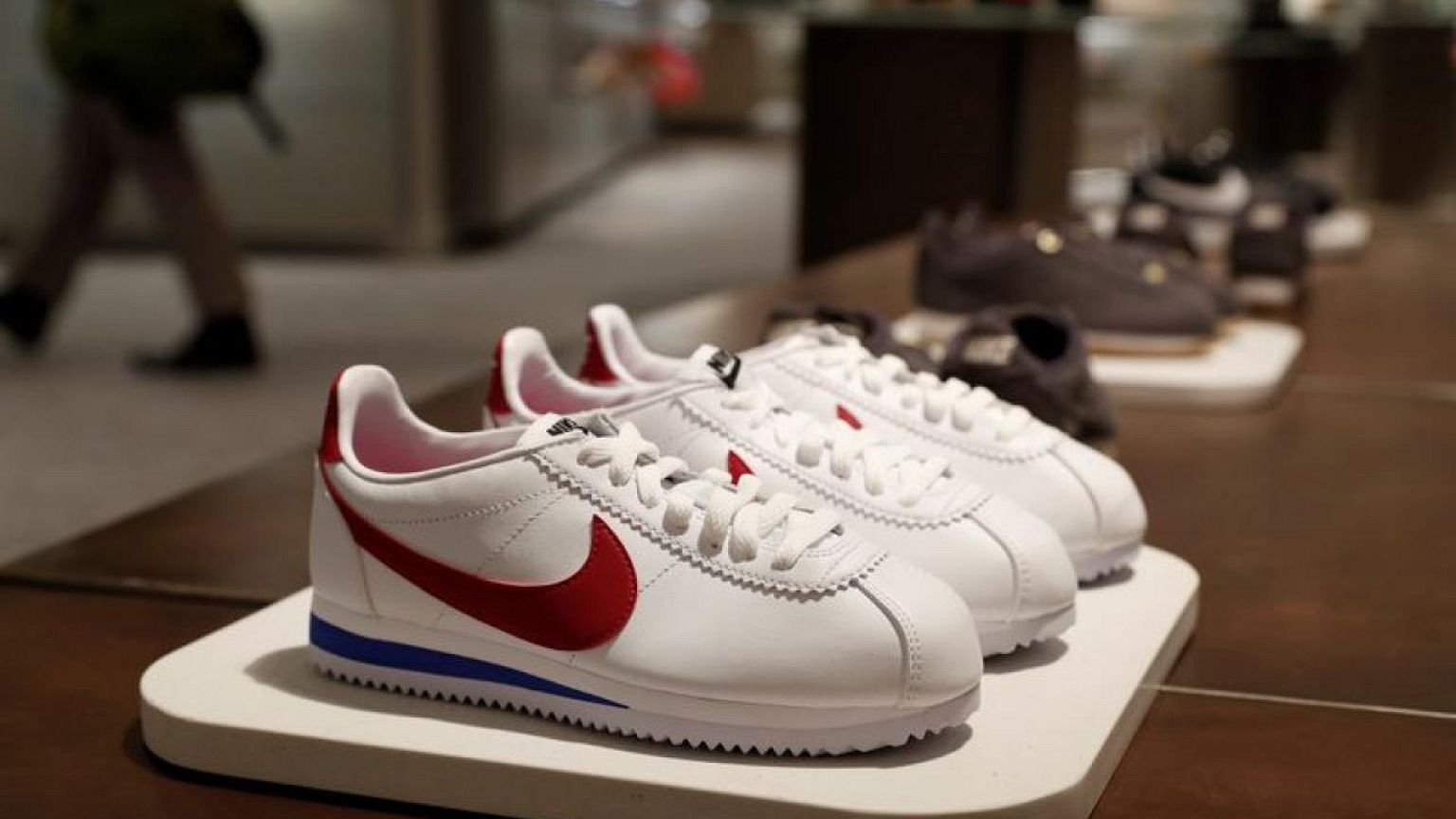 La ganancia trimestral de Nike cae por el aumento de los costos