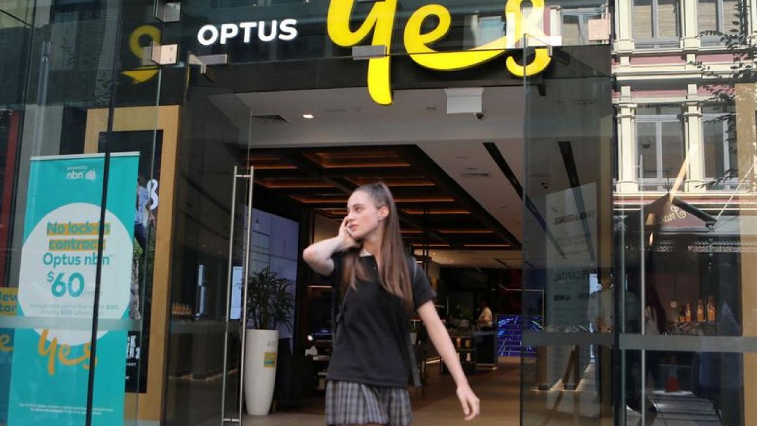 Australian government slams Optus for cybersecurity breach