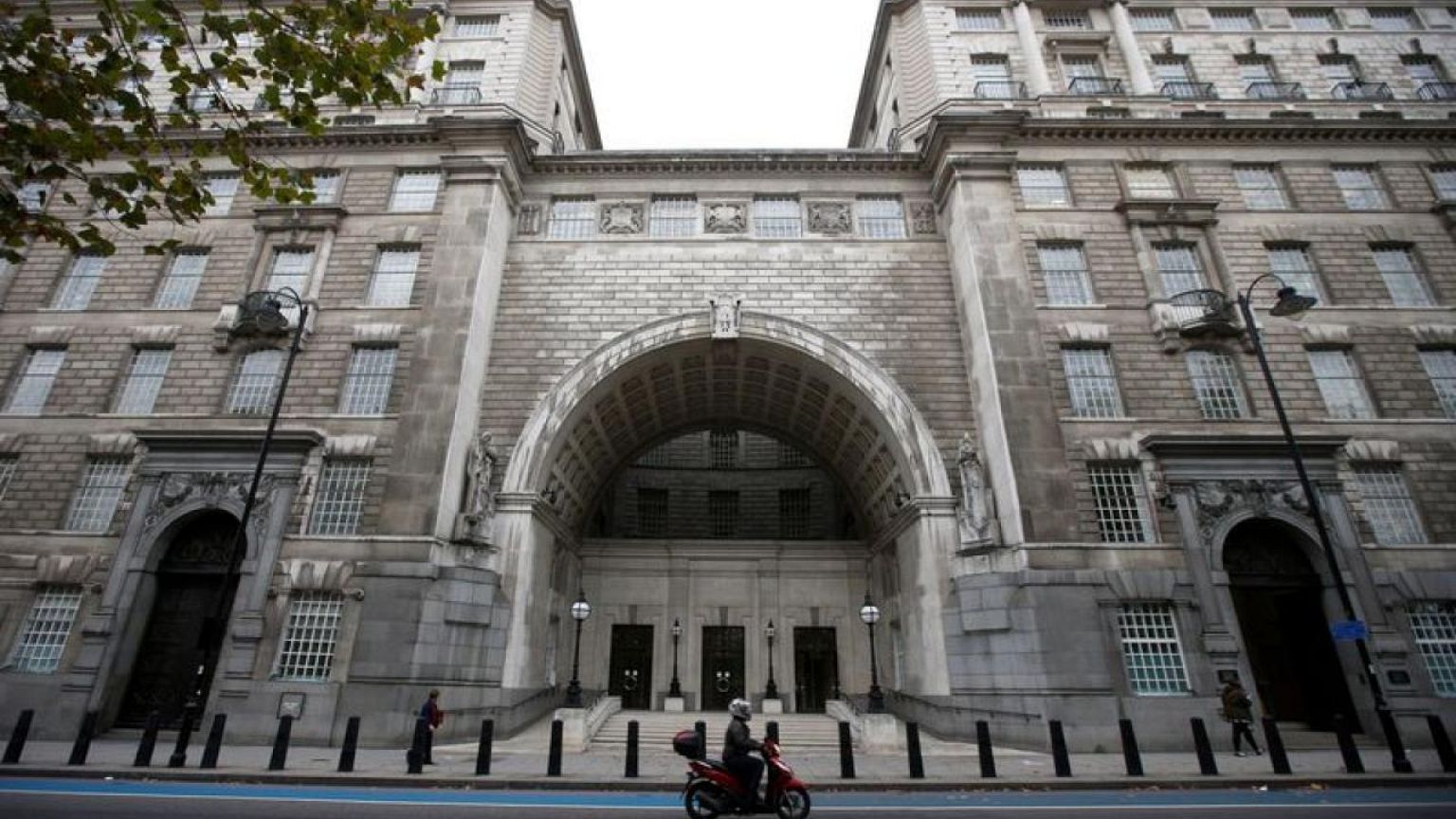 BRITAIN-COURT-MI5:Britain unlawfully issued surveillance warrants for nearly five years - tribunal
