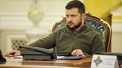 زيلينسكي: الدفاعات الجوية "أهم أولوياتنا في تعاوننا الدفاعي" زيلينسكي: الدفاعات الجوية "أهم أولوياتنا في تعاوننا الدفاعي"