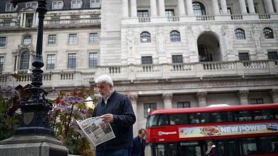 El BoE duplica el tamaño de las recompras de bonos al acercarse el vencimiento del plan de emergencia El BoE duplica el tamaño de las recompras de bonos al acercarse el vencimiento del plan de emergencia
