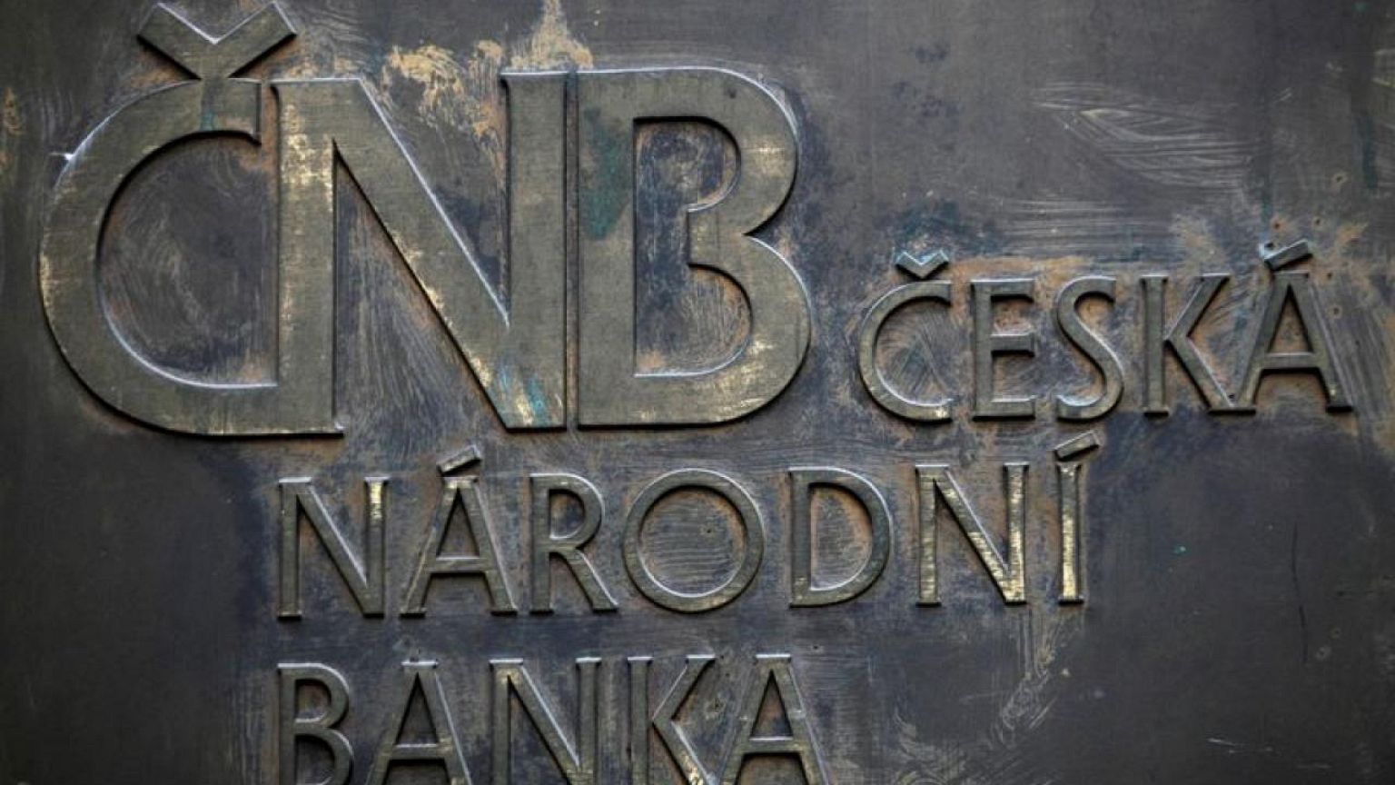 Czech cenbank chief: higher budget gaps would hamper inflation fight