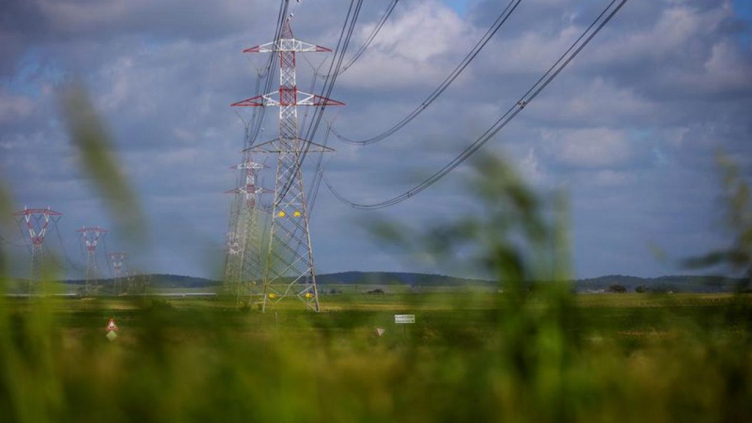Italy's telecoms lobby urges EU to help lower energy bills, avoid power cuts