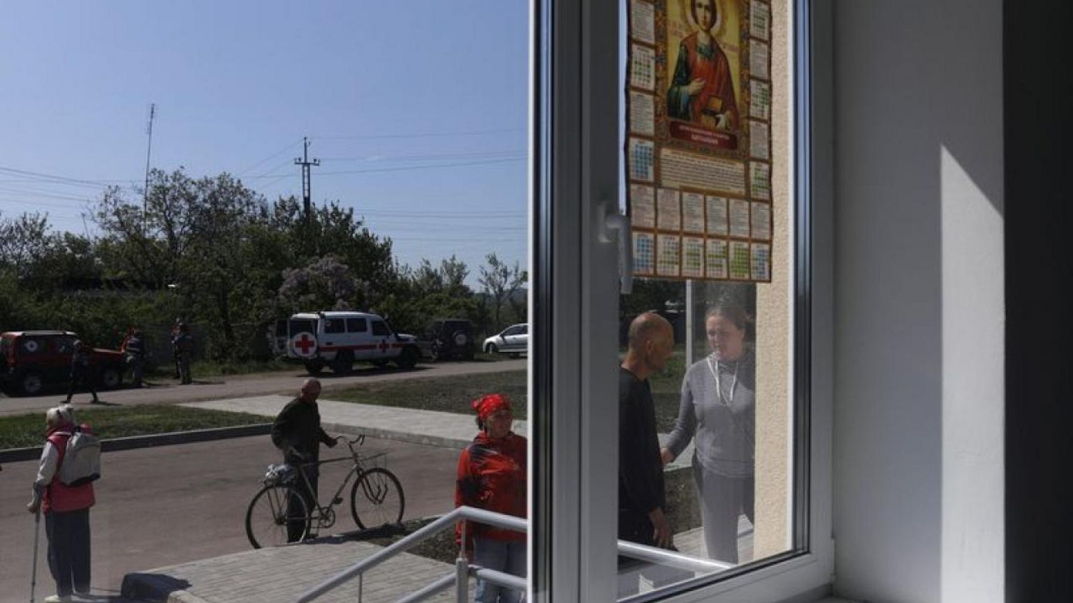 Red Cross pauses Ukraine field work for security reasons