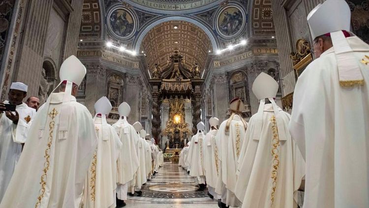 En aniversario del Concilio Vaticano II, el Papa insta a la unidad católica
