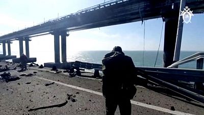 أوكرانيا‭:‬ تحقيق روسيا في انفجار جسر القرم ‭"‬هراء‭"‬