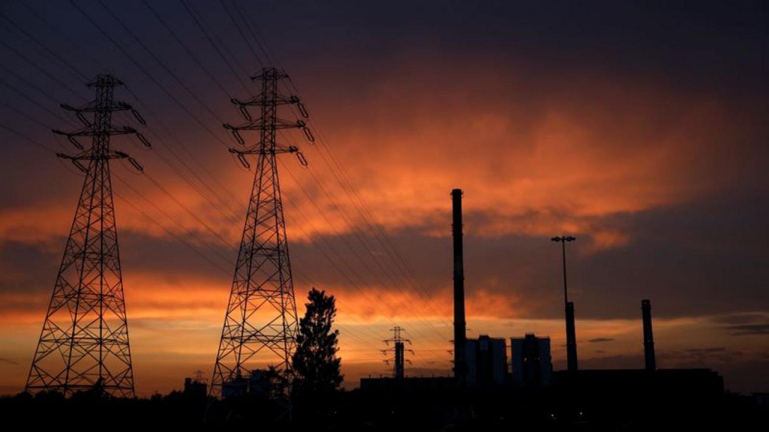 Poland to cap power prices for households, small business