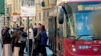 Agenzia controllo, meglio trasporti ma insufficienza su rifiuti Agenzia controllo, meglio trasporti ma insufficienza su rifiuti