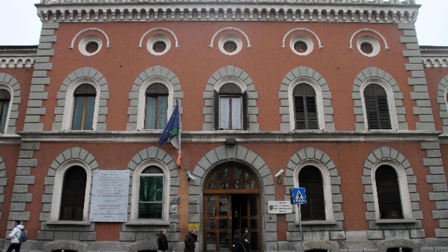 Il sindaco, situazione ha oltrepassato limiti della civiltà