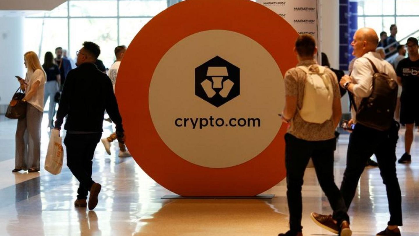 Mientras los reguladores examinan a FTX, los inversores se centran en Crypto.com  | Euronews