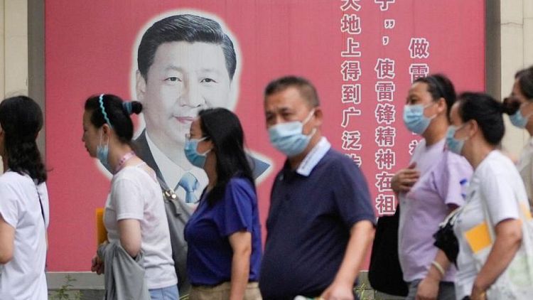 الصين تسجل 1364 إصابة جديدة بفيروس كورونا