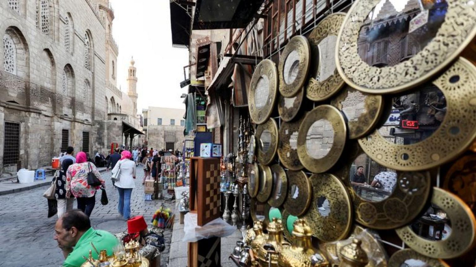 Analysis-IMF plugs financing gaps as riskier emerging markets face squeeze