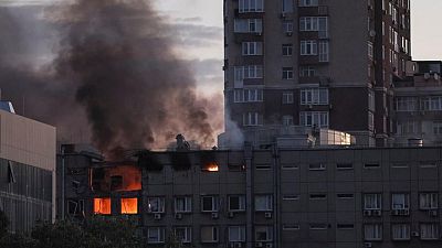 Una serie de explosiones vuelve a sacudir el centro de Kiev