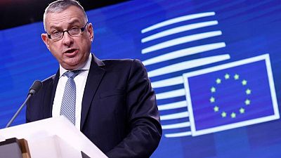 La Comisión Europea presentará el martes su propuesta sobre el tope al gas -ministro checo