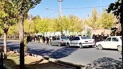 حقائق- سيل الاحتجاجات يجرف الأقليات العرقية في إيران