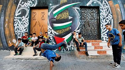 أطفال غزة يرقصون للتخلص من التوتر